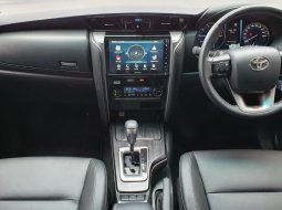 Toyota Fortuner New  4x2 2.8 A/T DSL GR Sport 2022 putih km 8 rban dp 75 jt tangan pertama dari baru 12