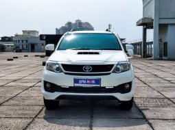 Toyota Fortuner G TRD 2014 Putih Matic