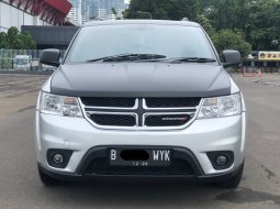 DODGE JOURNEY SXT PLATINUM 2014 TERMURAH!!