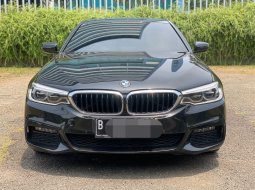 BMW 5 Series 530i 1