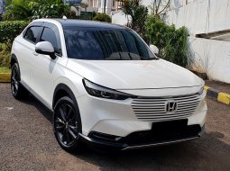 Km1rban dp 53 jt Honda hrv se cvt 2023 putih cash kredit proses bisa dibantu jok masih plastikan 2