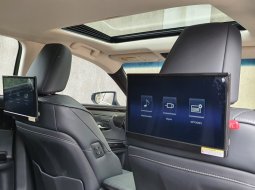 Lexus ES 300h Ultra Luxury Hitam km24rban sunroof siap pakai cash kredit proses bisa dibantu 9