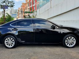 Lexus ES 300h 2013 hitam hybrid sunroof cash kredit proses bisa dibantu 7