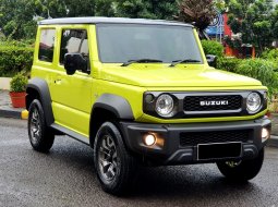 Km8rb Suzuki Jimny AT 2022 kuning kinetic yellow cash kredit proses bisa dibantu 3