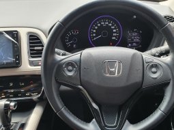 Km21rb Honda HRV 1.8L Prestige CVT CKD Facelift AT 2021 Merah sunroof cash kredit proses bisa dbantu 14