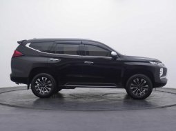 Mitsubishi Pajero Sport Dakar 4x2 AT 2021 Hitam 6