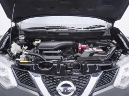 Nissan X-Trail 2.0 2016 Hitam 15