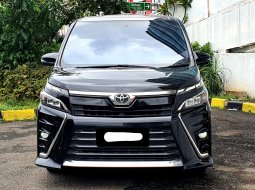 Km33rb toyota voxy atpm 2019 sunroof hitam cash kredit proses bisa dibantu tangan pertama dari baru