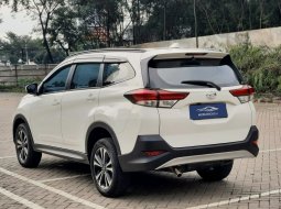 Daihatsu Terios 1.5 R Deluxe SUV AT 2018 PUTIH Dp 14,9 Jt No Pol Ganjil 5