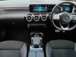 12rb mls Mercedes Benz CLA 200 AMG Line CBU Facelift AT 2019 hitam cash kredit proses bisa dibantu 10
