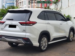 Toyota Kijang Innova Zenix Q Hybrid modelista 2023 putih ready gak perlu indent cash kredit bisa 5