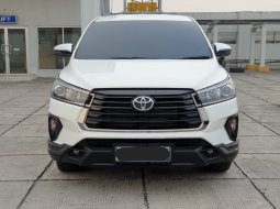 Toyota Venturer 2.4 A/T DSL 2021 Putih