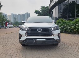 Toyota Venturer 2.0 AT Matic Bensin 2021 Putih Istimewa Terawat 2