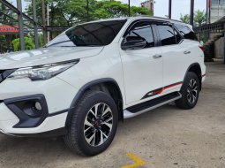 Toyota Fortuner 2.4 VRZ TRD 2019 / 2020 / 2018 White On Brown Terawat Siap Pakai TDP Paket 10Jt