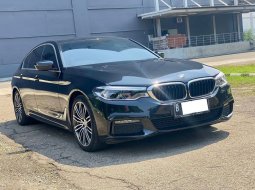 BMW 5 Series 530i 3