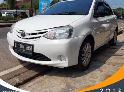 Toyota Etios Valco E 2013 𝗠𝗧 1