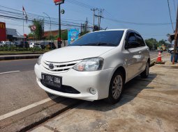 Toyota Etios Valco E 2013 𝗠𝗧 3