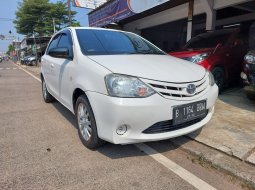 Toyota Etios Valco E 2013 𝗠𝗧 4