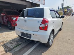 Toyota Etios Valco E 2013 𝗠𝗧 7