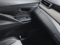 SIAP PAKAI! Toyota Kijang Innova 2.4 G Diesel AT 2018 Silver 13