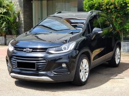 Km31rb record chevrolet trax premier turbo 2018 hitam sunroof tangan pertama dari baru cash kredit 2
