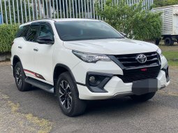 Toyota Fortuner VRZ TRD 2