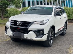 Toyota Fortuner VRZ TRD 3