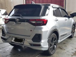 Toyota Raize GR Turbo Two Tone A/T ( Matic ) 2022 Silver Km Cuma 2rban Mulus Gress Like New 6