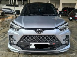 Toyota Raize GR Two One 1.0 AT ( Matic ) 2022 Silver Metalik Km Antik Low 2rban Good Condition