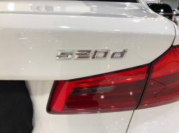 BMW 520d 2017 Putih 5