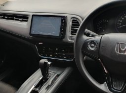 Km21rb Honda HR-V 1.5L E CVT 2018 facelift putih pemakaian 2019 pajak panjang siap pakai 14