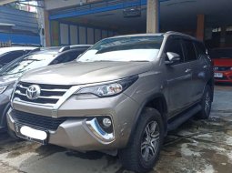 Toyota Fortuner 2.4 G AT 2016