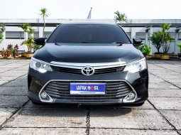 Toyota Camry V 2015 Hitam Matic