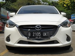Mazda 2 R 2018 Putih Matic KM 38rb pajak panjang 9