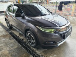 Honda HR-V 1.5L E CVT Special Edition 2019 Abu-abu
