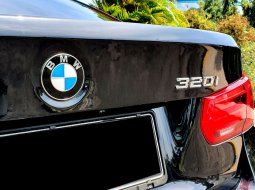 Km35rb record BMW 3 Series 320i M Sport 2017 sedan hitam cash kredit proses bisa dibantu 9