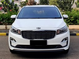 Kia Grand Sedona 2.2 CRDI Diesel Sunroof 2018 putih km60rb cash kredit proses bisa dibantu 1