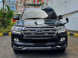 Toyota Land Cruiser V8 4.7 2008 bensin hitam siap pakai 4