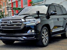 Toyota Land Cruiser V8 4.7 2008 bensin hitam siap pakai 6