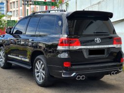 Toyota Land Cruiser V8 4.7 2008 bensin hitam siap pakai 7