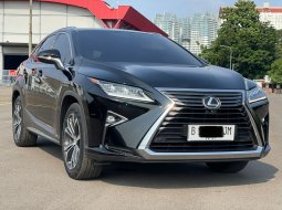 SUV TANGGUH!!! LEXUS RX200T LUXURY AT 2017 KILOMETER MASIH LOW!!! 2