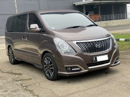 Hyundai H-1 Royale 3
