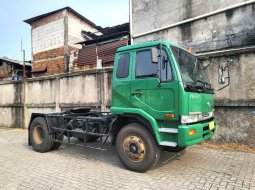 UD trucks engkel PK 260 CT Tractor head 2013 kepala trailer PK260CT