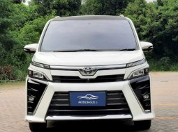 Toyota Voxy 2.0 Wagon AT PUTIH Dp 15,9 Jt No Pol Genap 3