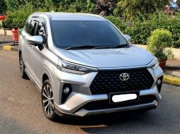 Km 1 ribuan Toyota Avanza Veloz q cvt 2022 matic silver dp30jt saja cash kredit proses bisa dibantu