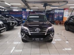 Toyota Fortuner 2.4 VRZ AT 2017 km 25.000 antik siap pakai