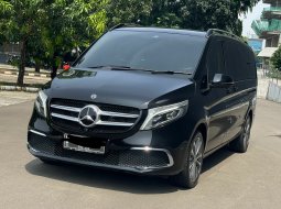 HARGA TERENDAH!! MESIN MASIH ORI!! MERCEDES BENZ V260 (VITO) 2019 3