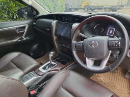 Ciamik TOYOTA FORTUNER VRZ TRD 2.4 MATIC 2020 HITAM 6