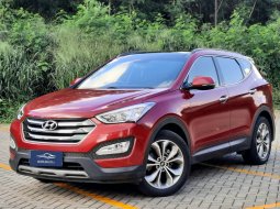Hyundai Santa Fe 2.2 CRDi SUV Diesel AT 2015 Merah Dp 4,9 Jt No Pol Ganjil