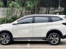 Daihatsu Terios 1.5 R Deluxe SUV AT 2018 PUTIH Dp 14,9 Jt No Pol Ganjil 6